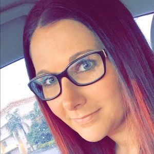 Meet your Posher, Carrie